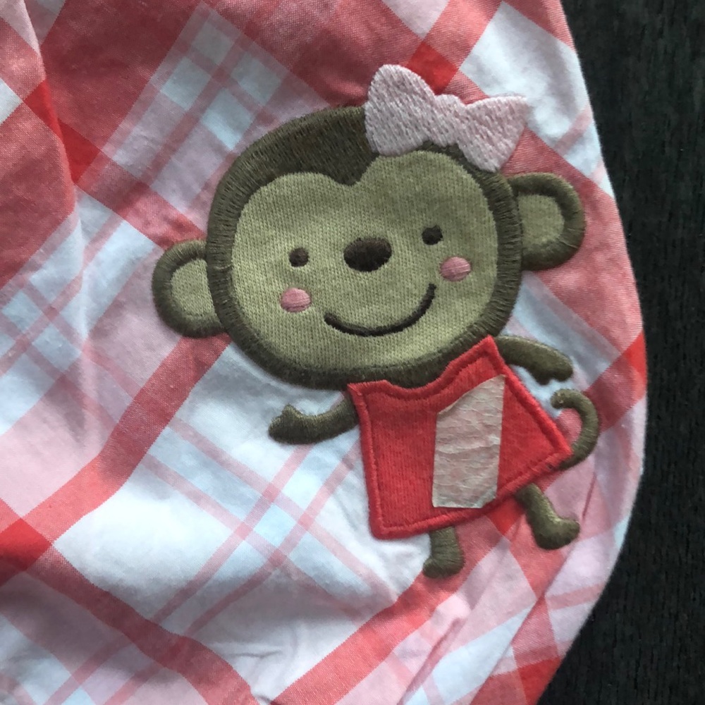 Carter’s baby girl’s romper. - Picture 5 of 6